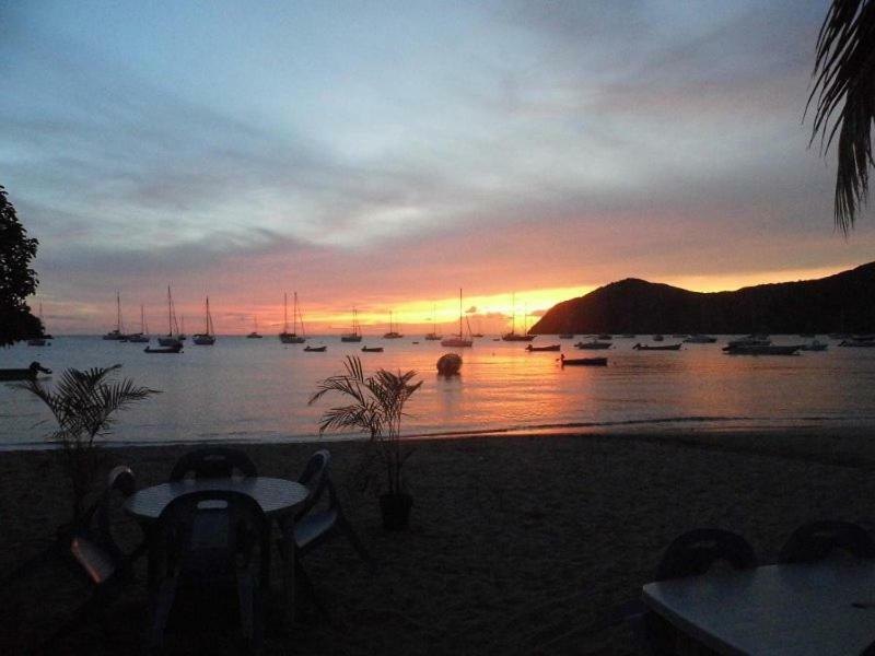 Appartement Gliceria Grande Anse Luaran gambar